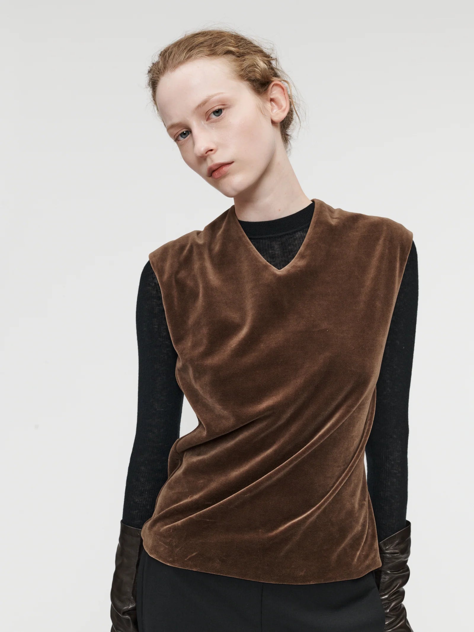 Twisted Velour Vest Mink