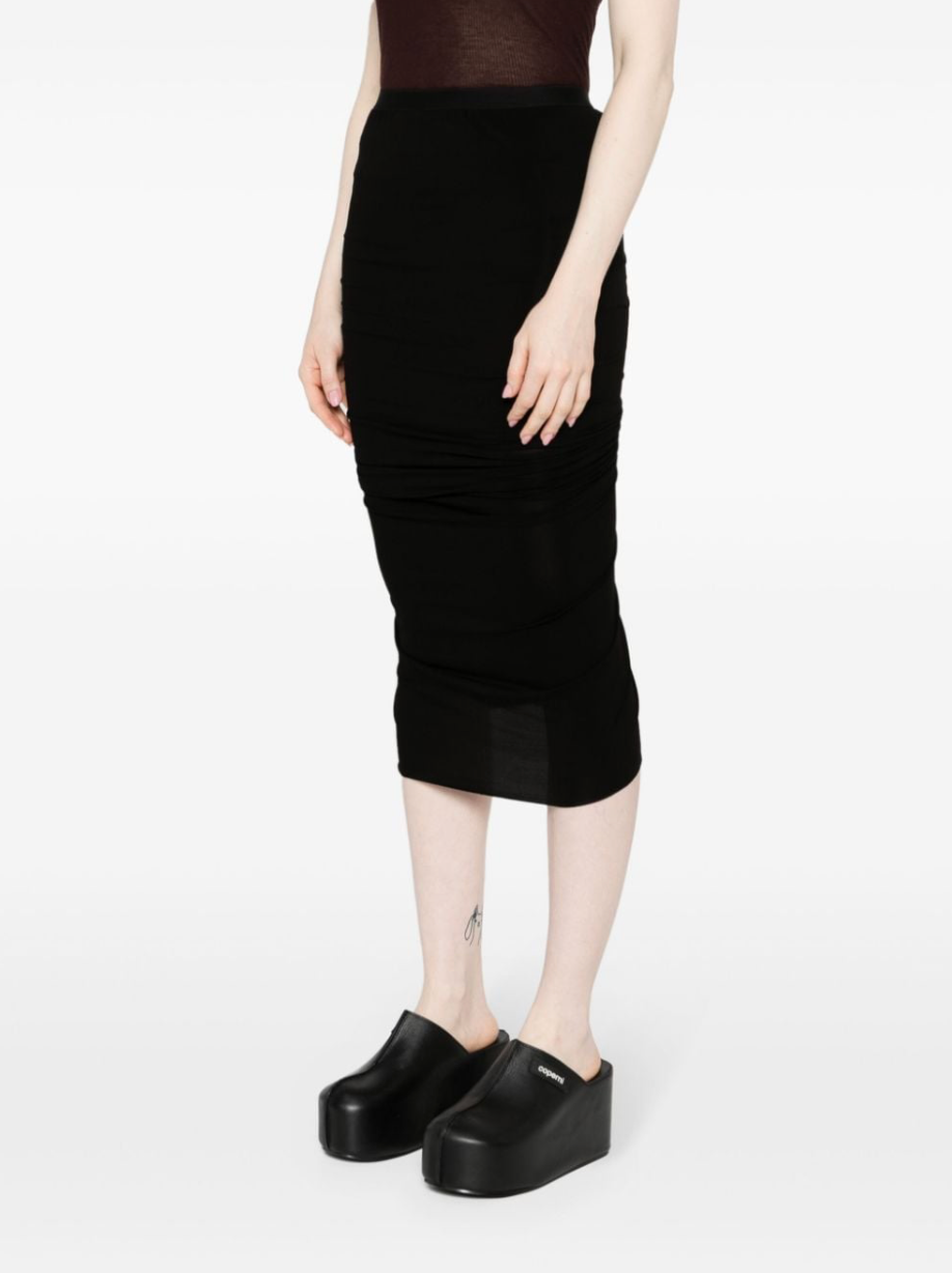 Shrimp Skirt in Black